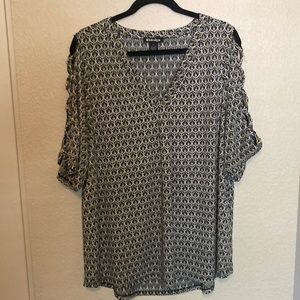 By Design Gold Polka Dot Open Sleeve Blouse Size 2X